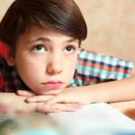 Des outils sensoriels pour aider les enfants ayant un TSA à l’école