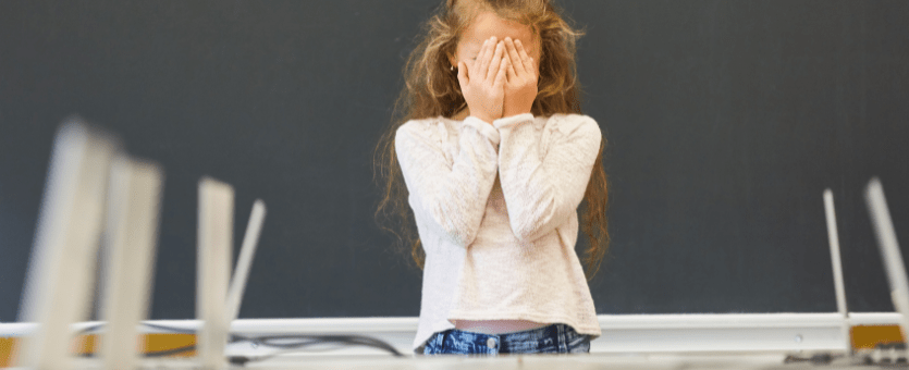 Accompagner l’enfant à risque de surcharge sensorielle à l’école